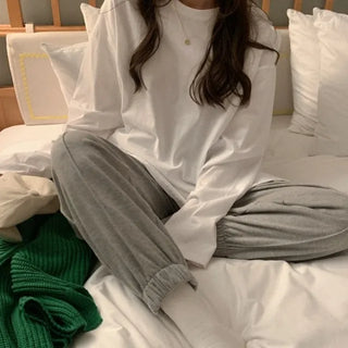 Slit long-sleeved T-shirt