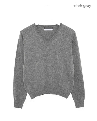 Simple V-neck knit