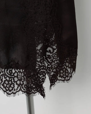 Lace sleeveless mini dress
