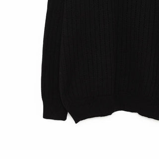 Round neck perforated knit
