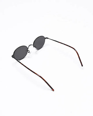 Oval frame sunglasses