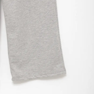 Cargo pants with slanted pockets