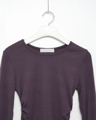 Button-sleeve long-sleeve T-shirt