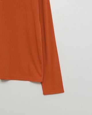 Round neck button t-shirt