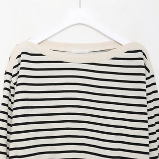 Striped off-shoulder sweatshirt