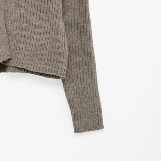 Pointed button rib knit cardigan