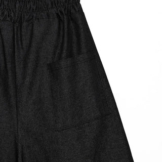Pleated denim shorts
