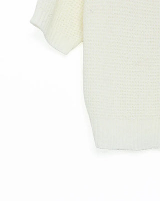 Short-sleeved knit shirt