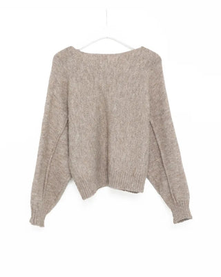 V-neck loose-fitting knit cardigan