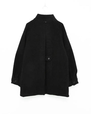 Back-slit half coat