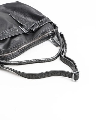 Simple shoulder bag