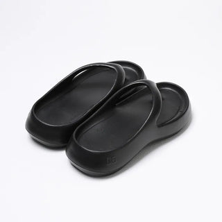 Chunky beach sandals