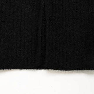 Back slit long skirt