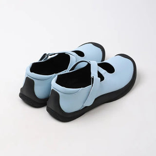 Round cross strap loafers