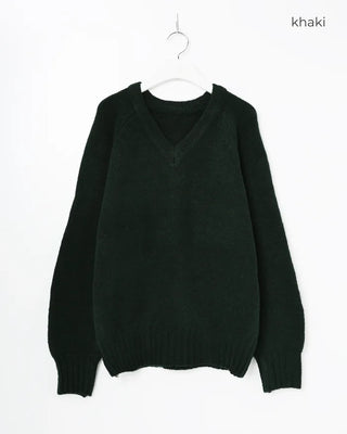 V-neck basic knit