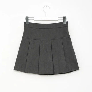 Big pleated mini skirt
