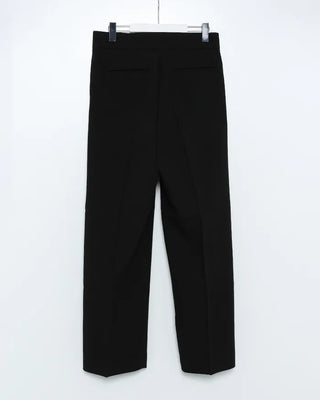 Two-button, one-pleat wide-leg slacks