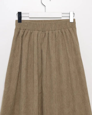 Corduroy pleated long skirt