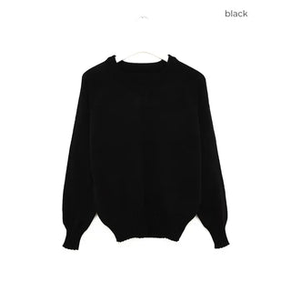 V-neck loose-fit knit