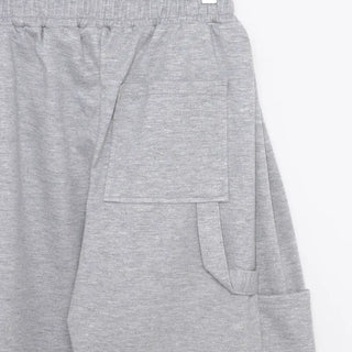 Jogger pants with elastic waistband and side pockets