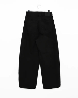 Pants with a diagonal panel design
