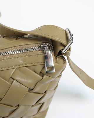 Grid pattern leisure shoulder bag