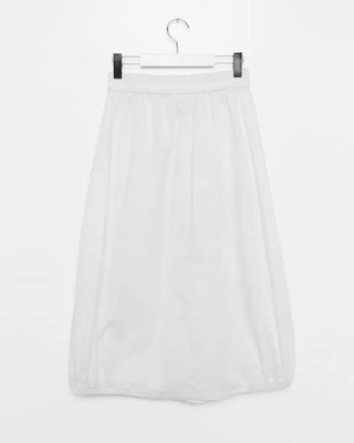 Balloon silhouette long skirt