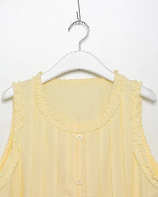 Pintuck frill sleeveless flared button blouse