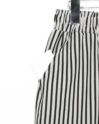 Striped elastic waist shorts