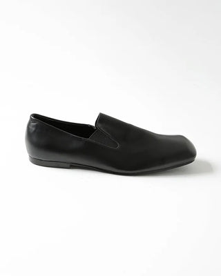 Square-toe simple loafers