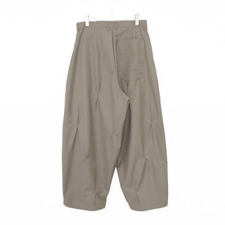 Pointed balloon fit slacks