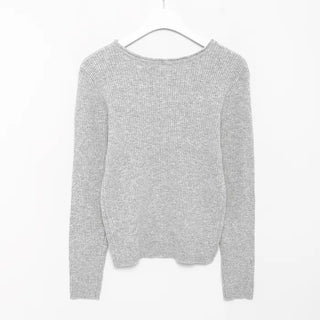 Wool ribbed neckline knit