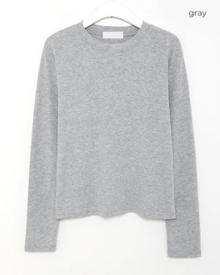Basic long-sleeved T-shirt