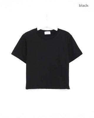 Basic semi-cropped half-length T-shirt