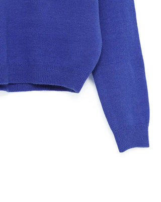 Round neck semi-cropped fine-gauge knit