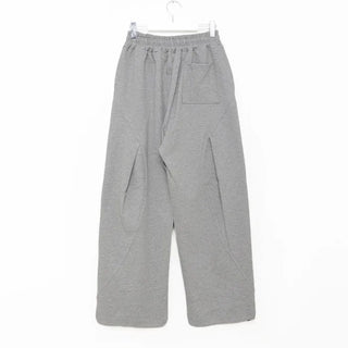 Back-slit balloon pants