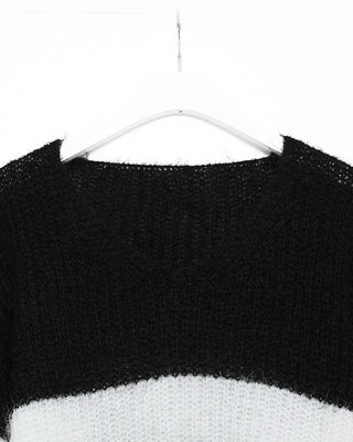 V-neck striped oversized knit