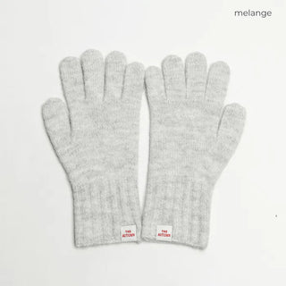 Finger hole label point gloves
