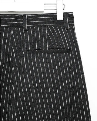 Striped Curved Tuck Slacks