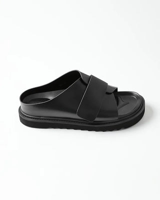 Simple point sandals