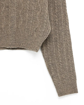 Cropped round knit