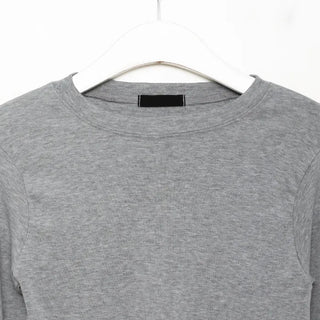 Basic long-sleeve cropped T-shirt