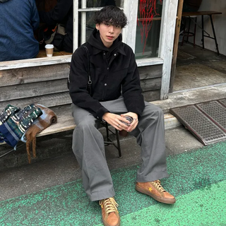Deep pintuck line cotton pants