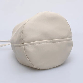 Simple retro bucket bag