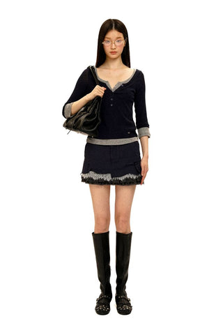 [Moromoro2] Layered Henley Top with Contrast  Trim