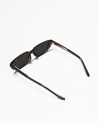 Trendy basic sunglasses