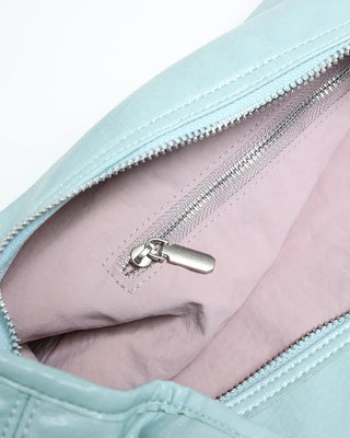 Shoulder strap tote bag