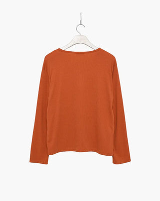 Round neck button t-shirt