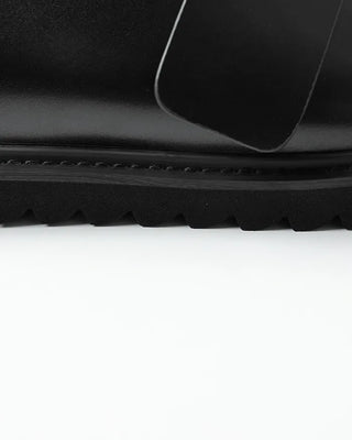 Simple point sandals