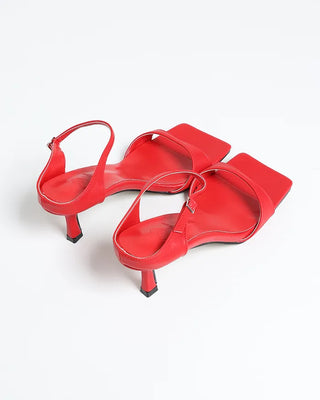 Square-line high heels